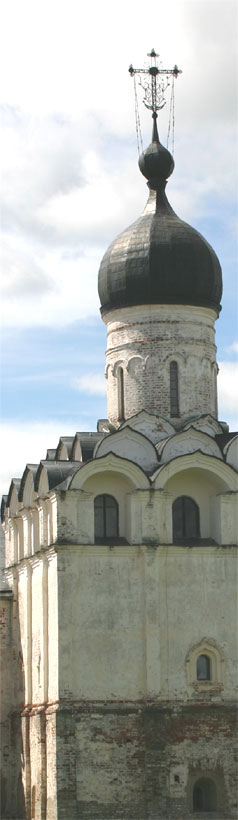 The Church of the Annunciation. It is assumed by historians that the church was built on the donation of Great Prince Vassily III to commemorate the birth of an heir, future tsar Ivan IV, successfully prayed for